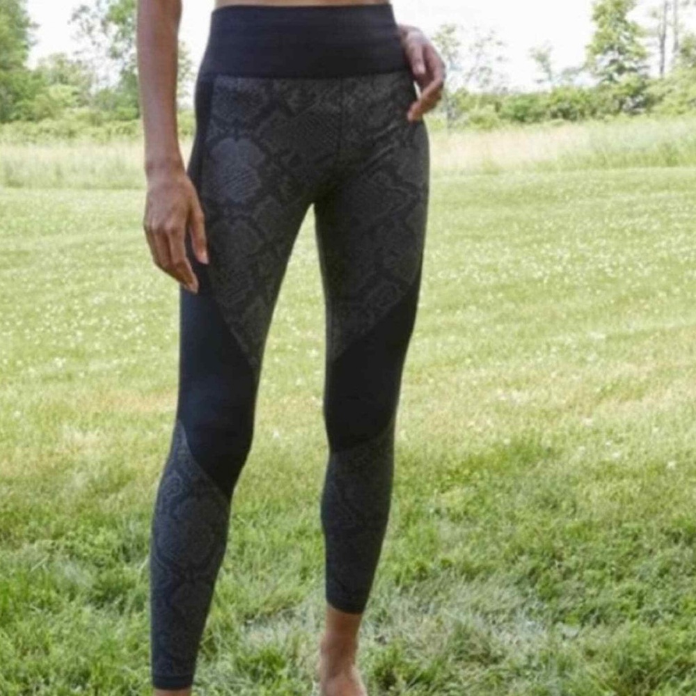 High Rise Snake Skin Leggings